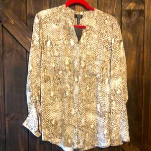 NWT - JONES New York Snakeskin Blouse